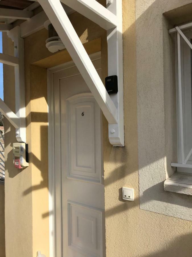 Front De Mer Les Pieds Dans L'Eau Carry-le-Rouet Kültér fotó